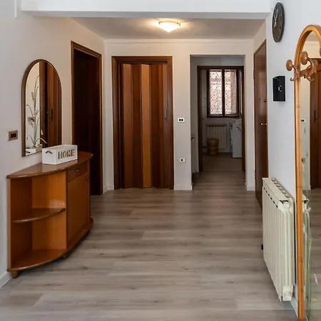 Lägenhet Beauty Basic House